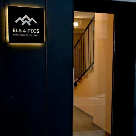 Els 4 Pics Apartamento *